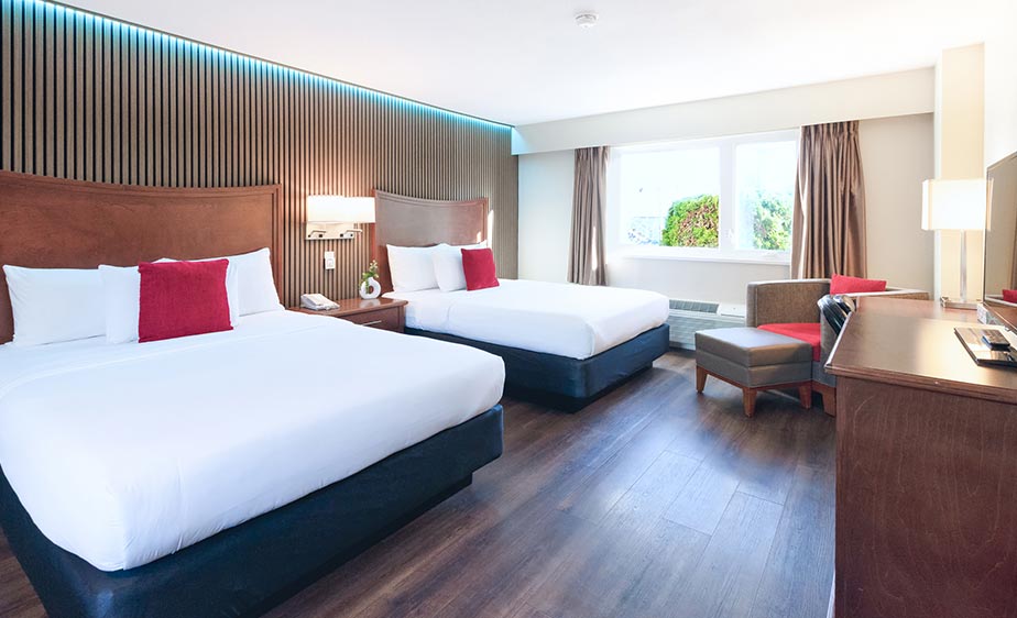 Accessible Two-Queen Kitchenette Room (1)