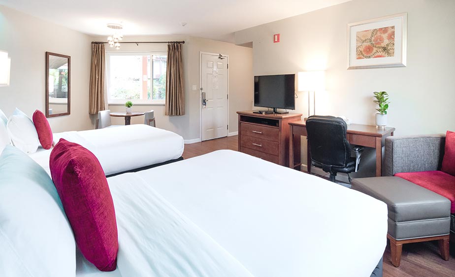 Accessible Two-Queen Kitchenette Room (2)