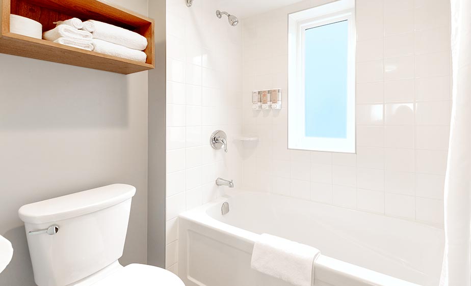 Deluxe King Kitchenette Room (5)