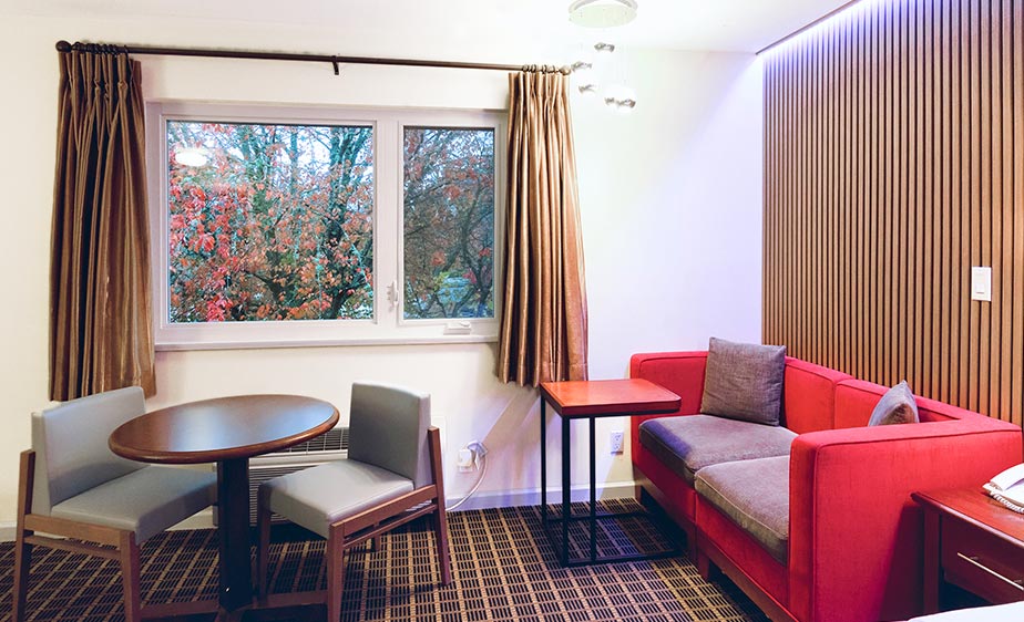 Standard King Room (7)