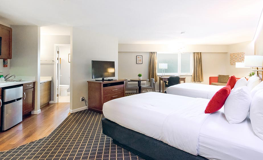 Two Queen Kitchenette Room (5)